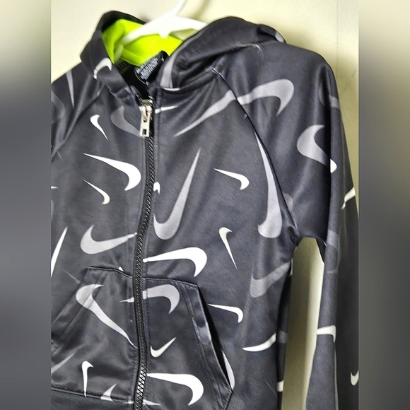 Toddler Boy's Nike Hooded Full Zip Track Jacket, Size 2T - Picture 3 of 4